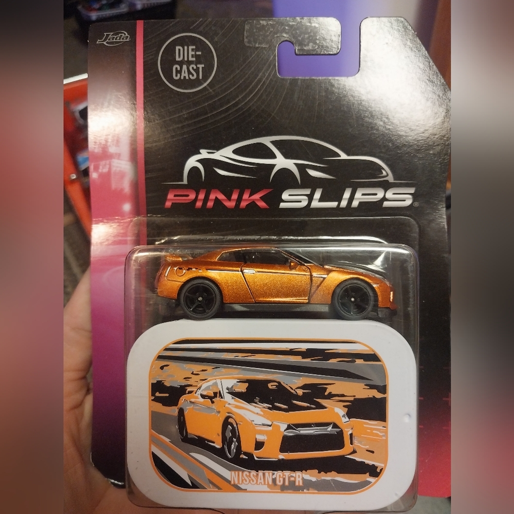 PINK SLIPS  Nissan GT R
